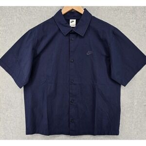 Nike Men's Club Short Sleeve Oxford Button Shirt Sz M Navy Embroidered Logo NWOT